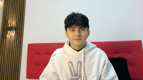 lunaydream online show from April 2026 11:19:02 AM