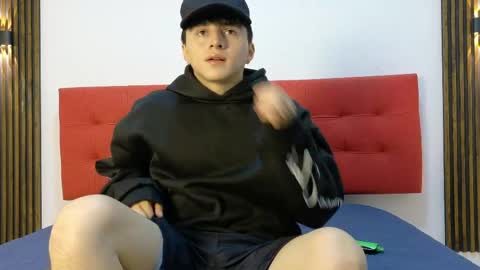 lunaydream online show from April 2026 11:15:02 AM