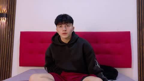 lunaydream online show from May 2026 11:15:01 AM