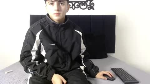 lunaydream online show from May 2026 11:15:01 AM