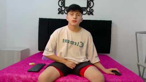 Snapshot of lunaydream chatting on July 2026 11:58:02 AM lunaydream online show from July 2026 11:58:02 AM