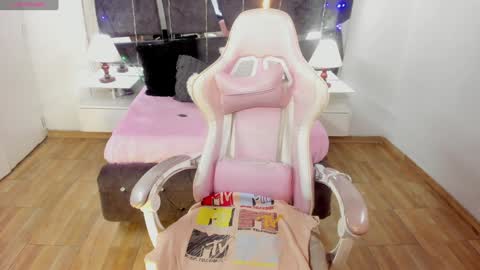 Snapshot of lunitaa18 chatting on January 2025 01:08:01 AM V A L E R I A online show from January 2025 01:08:01 AM