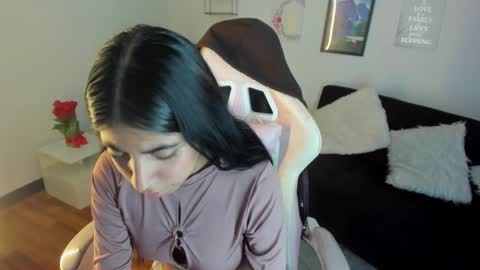 Snapshot of lunitaa18 chatting on September 2025 08:45:01 PM V A L E R I A online show from September 2025 08:45:01 PM