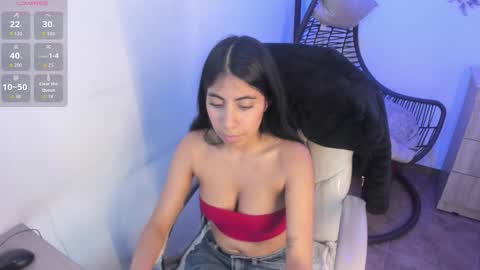 Snapshot of lunitaa18 chatting on November 2025 10:00:02 PM V A L E R I A online show from November 2025 10:00:02 PM