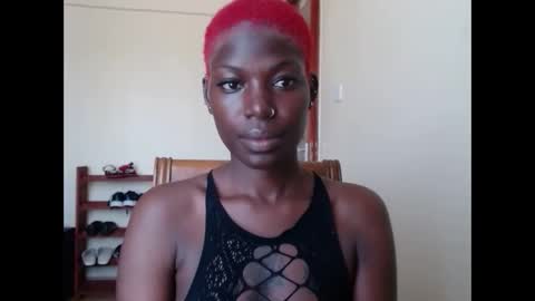 luo_queen online show from May 2026 09:57:01 AM