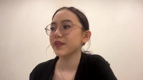 Roxie online show from March 2026 03:40:01 PM