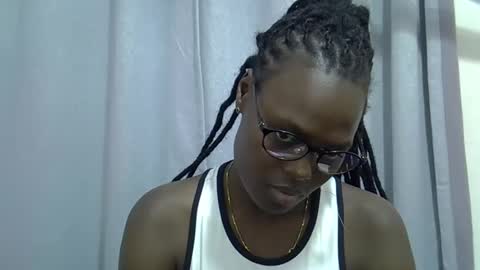 Snapshot of lupitah_ chatting on September 2025 11:40:01 PM sweet girl online show from September 2025 11:40:01 PM