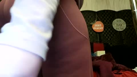 .Clarissa. Follow me on Instagram   miss buns  online show from February 2025 08:59:02 AM