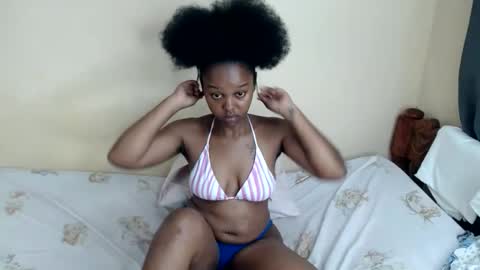 Snapshot of lush_goddess chatting on April 2026 12:12:01 AM shan online show from April 2026 12:12:01 AM