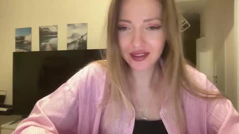 Snapshot of lusiluv chatting on October 2025 09:24:01 PM lusiluv online show from October 2025 09:24:01 PM