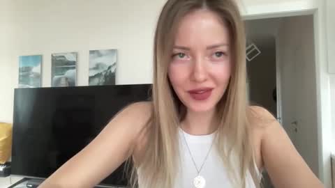 Snapshot of lusiluv chatting on October 2025 10:59:02 AM lusiluv online show from October 2025 10:59:02 AM