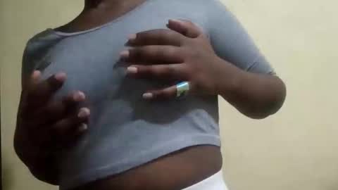 Nessy online show from September 2025 02:33:01 AM