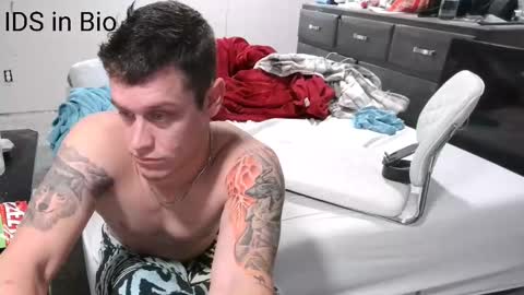  GUY ---  GIRL online show from September 2025 11:27:02 PM