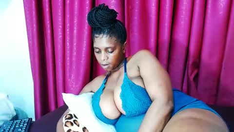 lustydesirex online show from December 2024 04:37:02 AM