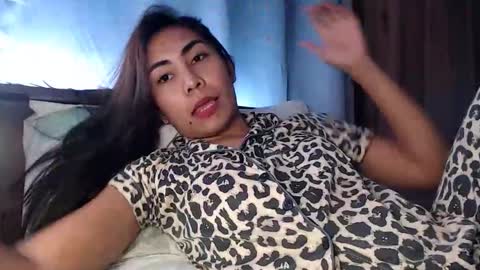 Kendra online show from November 2025 05:35:02 PM