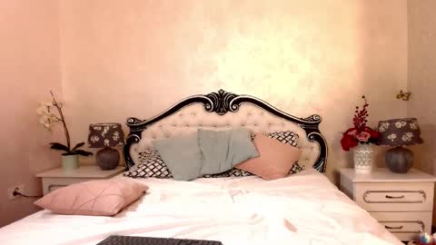 Rose online show from January 2025 12:33:01 AM