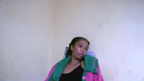 lutchia online show from September 2025 12:44:02 AM