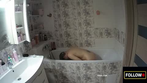 luuvteam online show from November 2025 10:59:01 AM