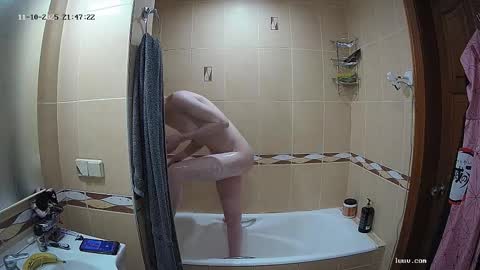 luuvteam online show from November 2025 07:46:02 PM