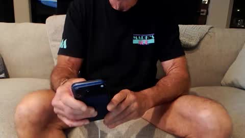 Snapshot of luv_missle chatting on April 2026 06:22:02 AM luv_missle online show from April 2026 06:22:02 AM
