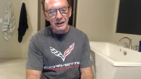 Snapshot of luv_missle chatting on April 2026 04:16:01 AM luv_missle online show from April 2026 04:16:01 AM