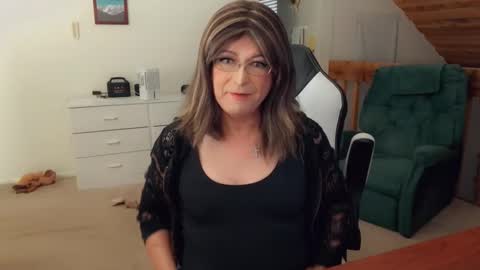 Britney online show from September 2025 06:19:02 PM