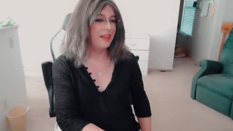 Britney online show from November 2025 08:46:02 PM