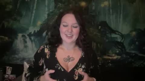 luvvvmia online show from October 2025 08:33:01 PM