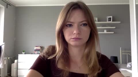 Snapshot of lux_millie chatting on October 2025 07:14:02 AM Millie online show from October 2025 07:14:02 AM