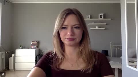 Snapshot of lux_millie chatting on October 2025 01:52:01 PM Millie online show from October 2025 01:52:01 PM