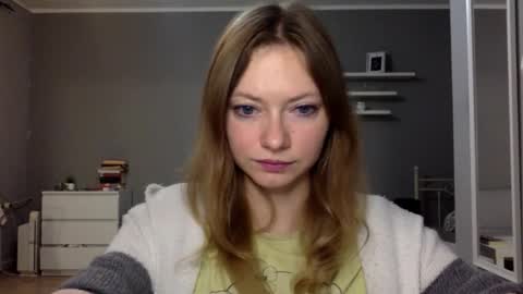 Snapshot of lux_millie chatting on November 2025 10:12:01 PM Millie online show from November 2025 10:12:01 PM