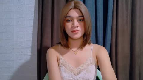 queen lux online show from January 2026 07:39:01 PM