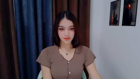 queen lux online show from July 2026 11:51:01 PM