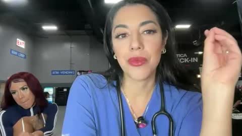 luxcher22 online show from October 2025 05:52:01 PM