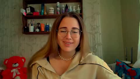 Katie online show from October 2025 08:02:02 AM