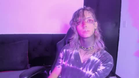 Luxiel 3 online show from November 2025 10:59:02 PM