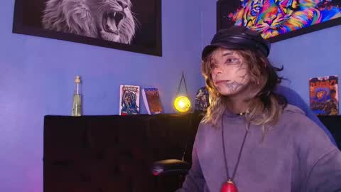 Snapshot of luxiel_ chatting on January 2026 09:41:01 PM Luxiel 3 online show from January 2026 09:41:01 PM