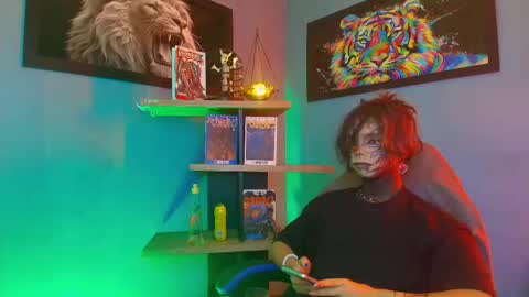 Snapshot of luxiel_ chatting on February 2026 10:35:01 PM Luxiel 3 online show from February 2026 10:35:01 PM