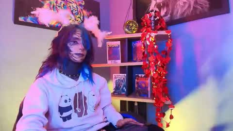 Snapshot of luxiel_ chatting on February 2026 11:23:02 PM Luxiel 3 online show from February 2026 11:23:02 PM