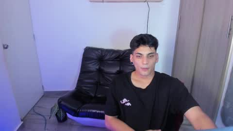 luxrx online show from May 2026 07:32:01 PM