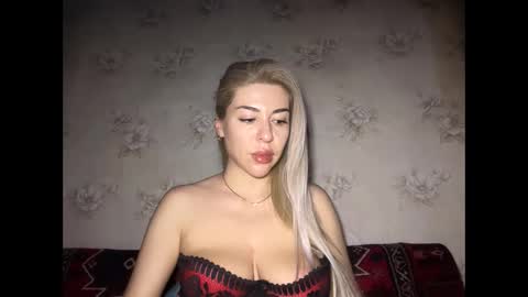 Snapshot of luxsonyastar chatting on February 2026 08:16:01 PM LuxSonyaStar online show from February 2026 08:16:01 PM