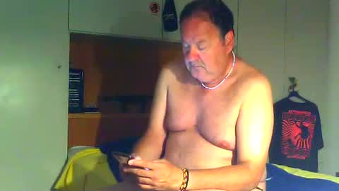 Snapshot of luxx72boy chatting on July 2026 03:11:01 AM luxx72boy online show from July 2026 03:11:01 AM
