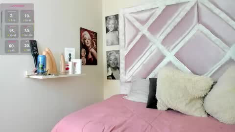 Snapshot of luxx_11 chatting on March 2026 12:22:01 PM Lux online show from March 2026 12:22:01 PM