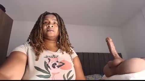 Snapshot of luxy_benet chatting on July 2026 11:13:01 AM Big Benet online show from July 2026 11:13:01 AM