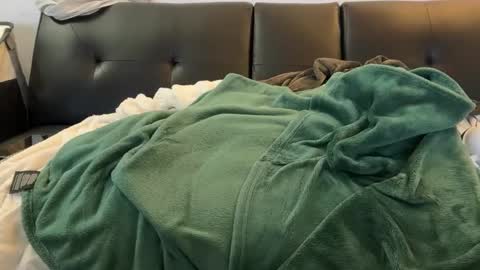 lvernon805 online show from March 2025 02:48:02 PM