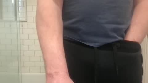 lvguynextdoor440656 online show from February 2026 07:54:01 PM