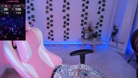 Snapshot of lya__ chatting on December 2024 08:57:02 PM Onlyfans Lya 02 online show from December 2024 08:57:02 PM