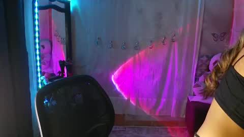 Call me Lia  online show from October 2025 11:23:01 PM