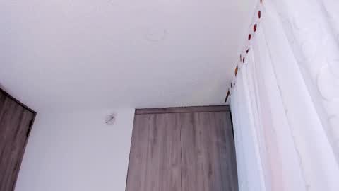 Lyanna online show from October 2025 11:51:02 AM