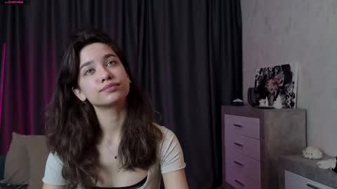 Snapshot of lyanna_tale chatting on November 2025 05:00:01 PM Lyanna online show from November 2025 05:00:01 PM